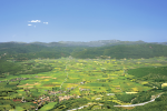 Geometries and colors of the landscape of Valnerina